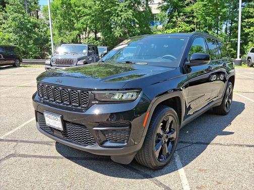 2023 Jeep Grand Cherokee Altitude