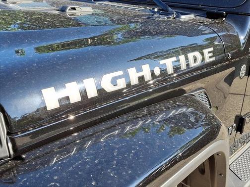 2025 Jeep Gladiator High Tide