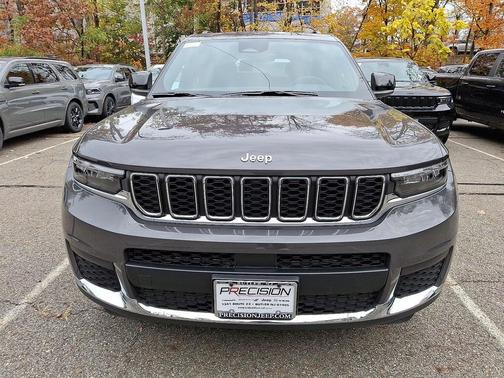 2025 Jeep Grand Cherokee L Laredo