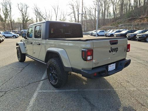 2022 Jeep Gladiator Willys 4x4