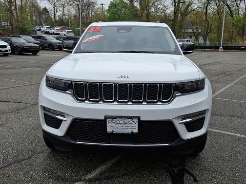 Bright White Clearcoat 2023 Jeep Grand Cherokee Limited