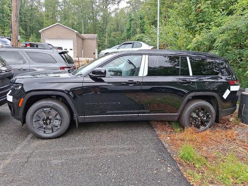 2025 Jeep Grand Cherokee L Altitude