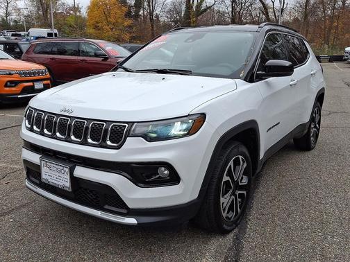 Bright White Clearcoat 2023 Jeep Compass Limited