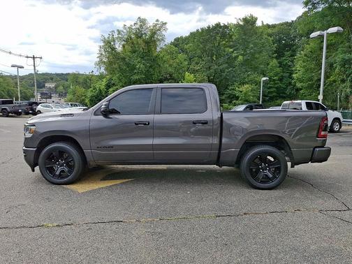 Crystal Metallic 2023 RAM 1500 Big Horn/Lone Star