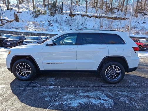 2020 Jeep Grand Cherokee Laredo