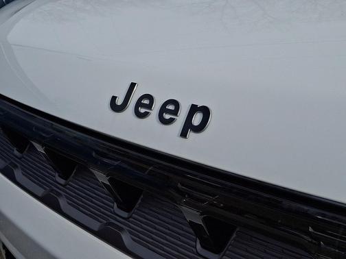 Bright White Clearcoat - PW7 2026 Jeep Grand Wagoneer Upland 4x4