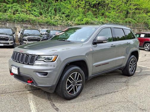 Sting-Gray Clearcoat 2021 Jeep Grand Cherokee Trailhawk