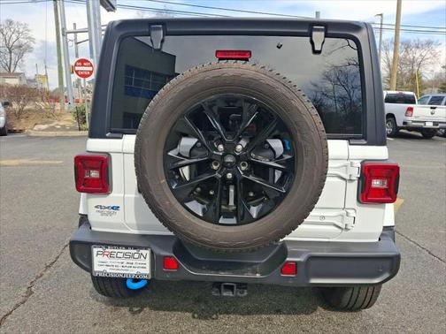2022 Jeep Wrangler Unlimited 4xe Sahara