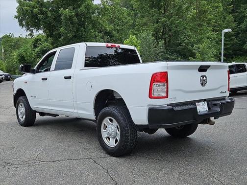 2022 RAM 2500 Tradesman Crew Cab 4x4 6'4' Box
