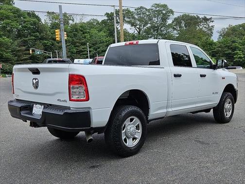 2022 RAM 2500 Tradesman Crew Cab 4x4 6'4' Box