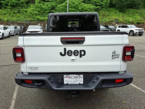 2021 Jeep Gladiator Willys 4x4