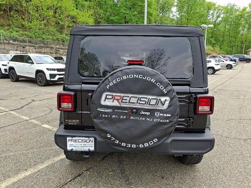 Black Clearcoat 2023 Jeep Wrangler Willys