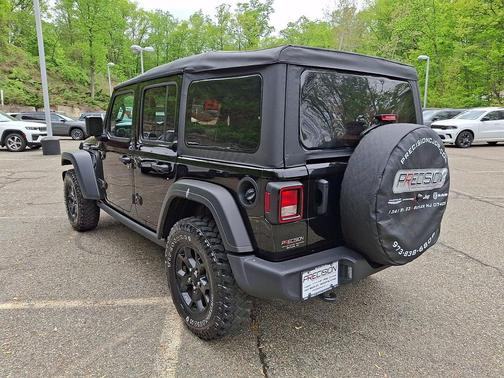 Black Clearcoat 2023 Jeep Wrangler Willys