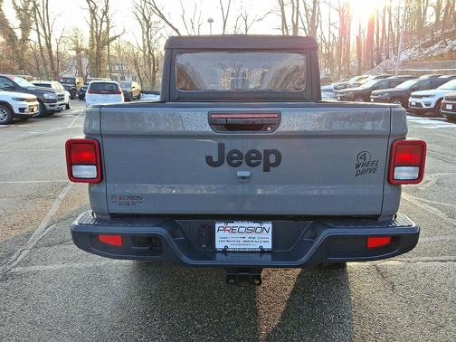 2023 Jeep Gladiator Willys 4x4