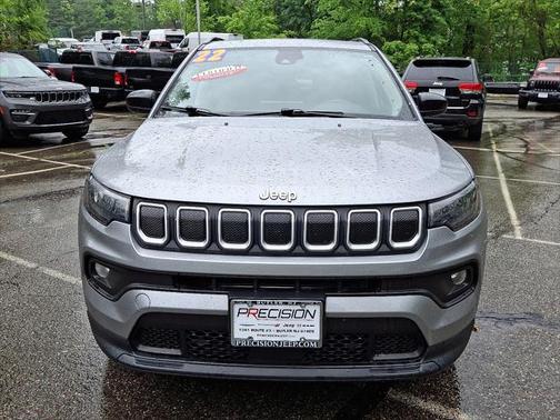 2022 Jeep Compass Latitude Lux