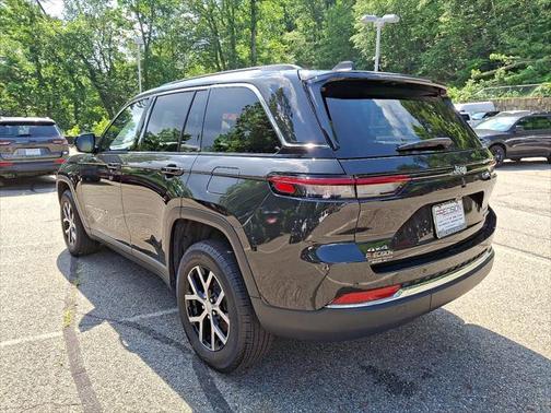 2023 Jeep Grand Cherokee Limited X