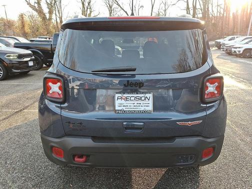 Slate Blue Pearlcoat 2023 Jeep Renegade Trailhawk
