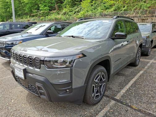 Sting-Gray Clearcoat 2026 Jeep Cherokee Limited