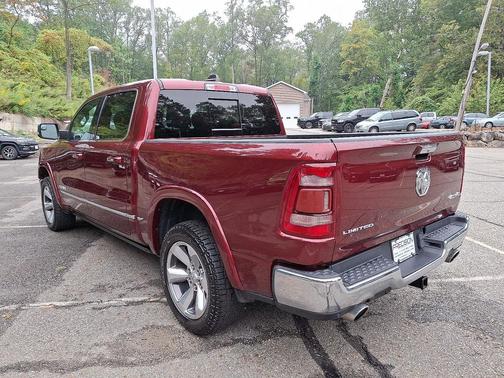Delmonico Red Pearlcoat 2021 RAM 1500 Limited
