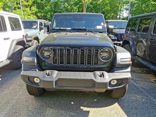 Black Clearcoat 2026 Jeep Wrangler Sport S