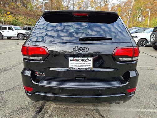 2022 Jeep Grand Cherokee Laredo