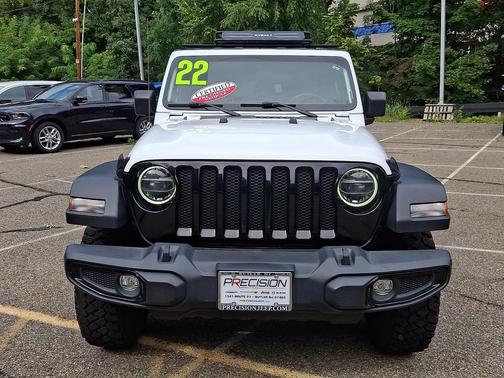 Bright White Clearcoat 2022 Jeep Wrangler Willys