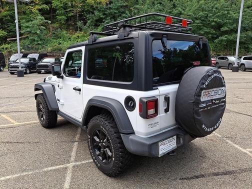 Bright White Clearcoat 2022 Jeep Wrangler Willys