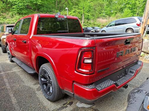 Molten Red Pearlcoat 2026 RAM 1500 Big Horn/Lone Star