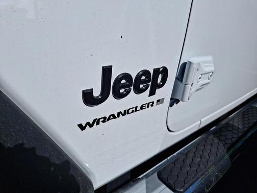 Bright White Clearcoat 2026 Jeep Wrangler Sport S