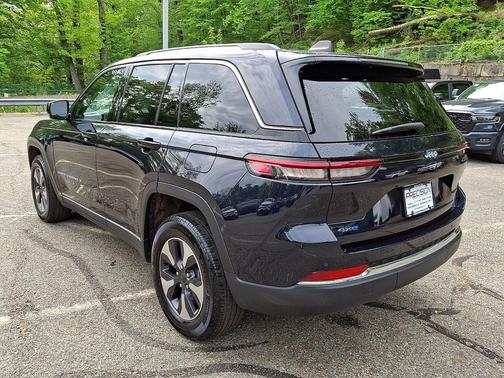 Midnight Sky 2023 Jeep Grand Cherokee 4xe Base