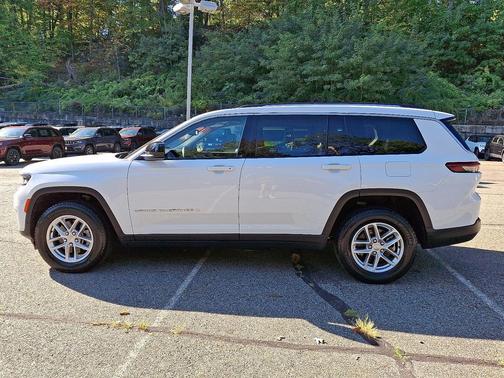 2021 Jeep Grand Cherokee L Laredo