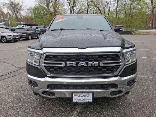 Diamond Black Crystal Pearlcoat 2022 RAM 1500 Big Horn/Lone Star