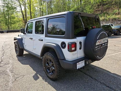 Bright White Clearcoat 2023 Jeep Wrangler Willys