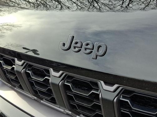 2026 Jeep Grand Cherokee Altitude