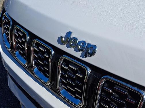Bright White Clearcoat 2026 Jeep Compass Limited