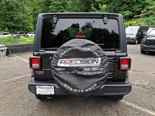 Black Clearcoat 2023 Jeep Wrangler Willys