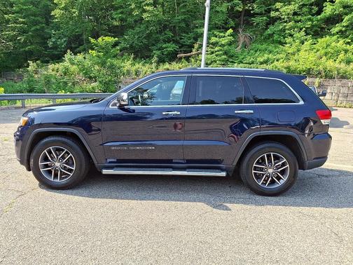 True Blue Pearlcoat 2017 Jeep Grand Cherokee Limited