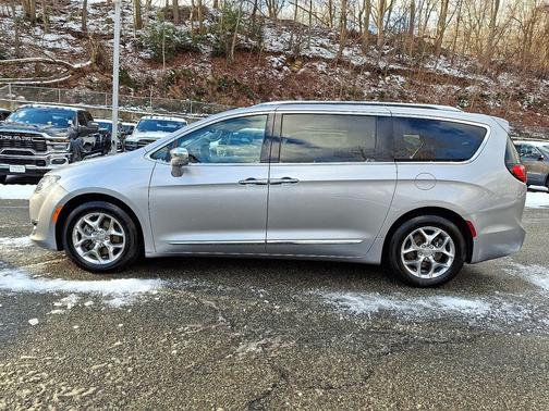 2019 Chrysler Pacifica Limited