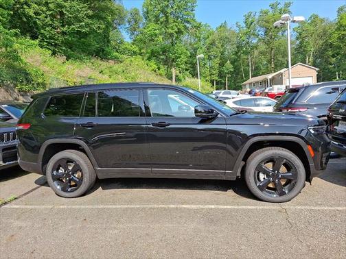 2025 Jeep Grand Cherokee L Altitude