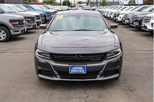 2019 Dodge Charger SXT
