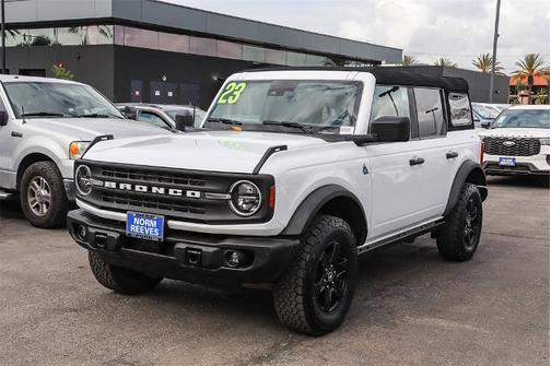 2023 Ford Bronco BLACK DIAMOND