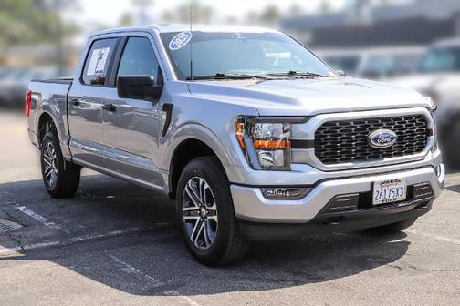 ICONIC SILVER METALLIC 2023 Ford F-150 XL