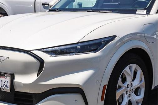 2022 Ford Mustang Mach-E PREMIUM
