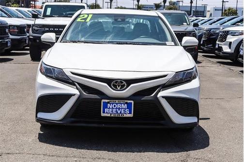 2021 Toyota Camry SE