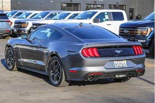 2022 Ford Mustang ECOBOOST PREMIUM