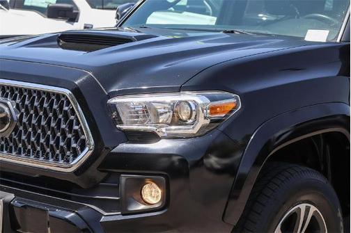 2019 Toyota Tacoma TRD SPORT
