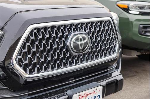 2019 Toyota Tacoma TRD SPORT