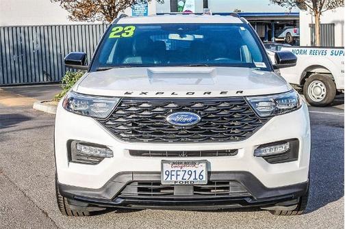 2023 Ford Explorer ST-LINE