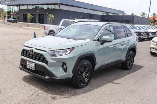 2021 Toyota RAV4 XLE