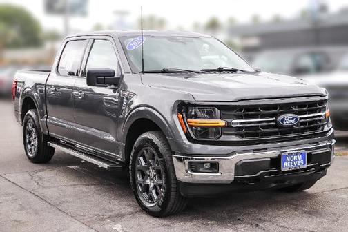 CARBONIZED GRAY METALLIC 2025 Ford F-150 XLT